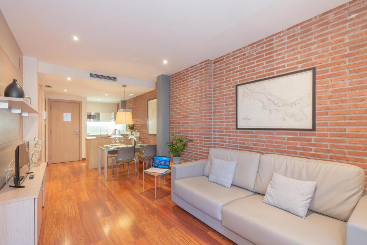 Serennia Cest Apartamentos Arc De Triomf 바르셀로나 외부 사진